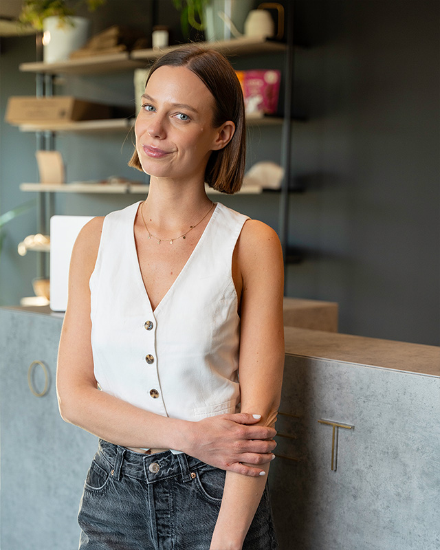 Despre Noi 5 Bio Ioana Edit